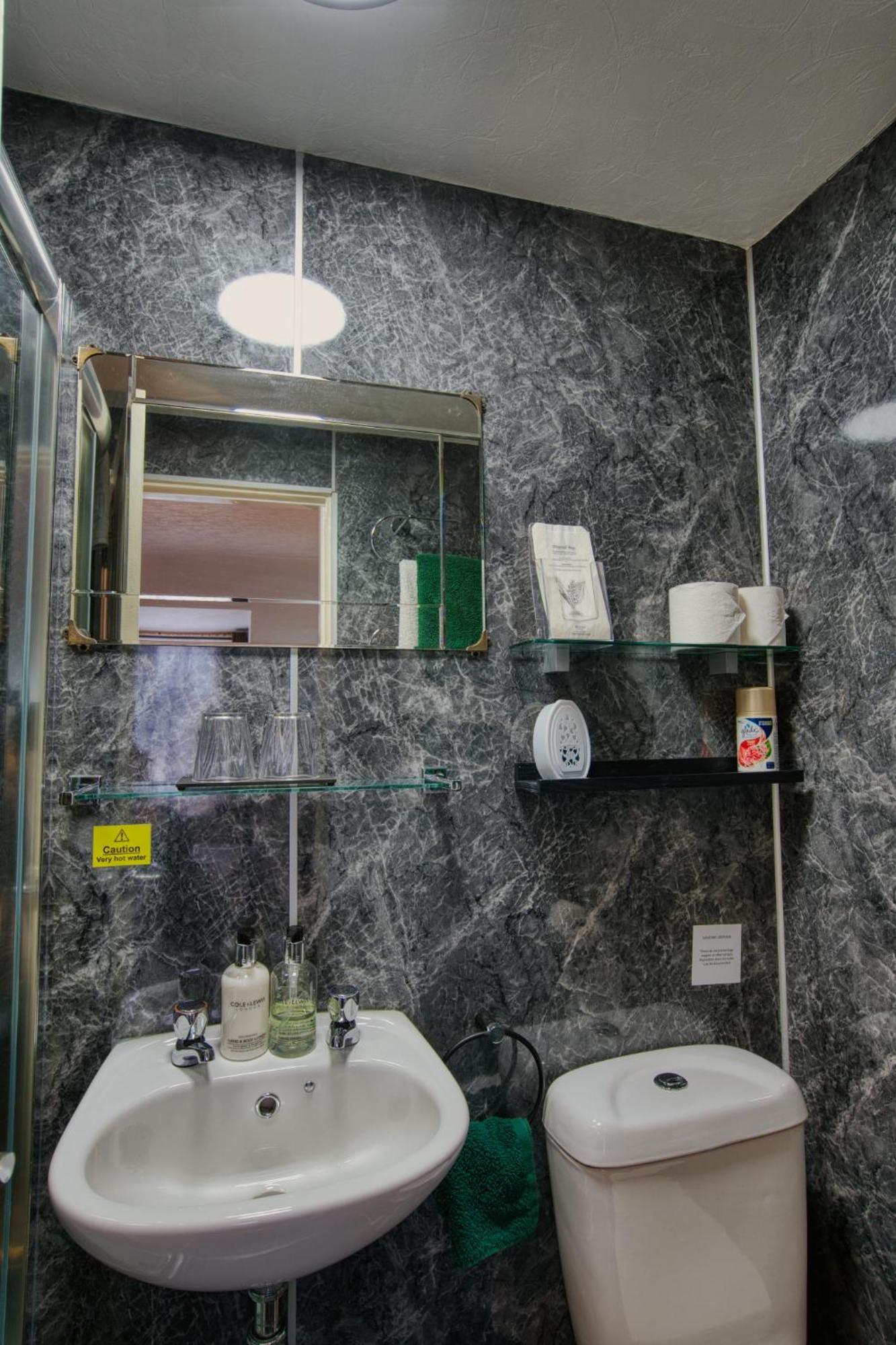 Pitfaranne Guest House 인버네스 외부 사진