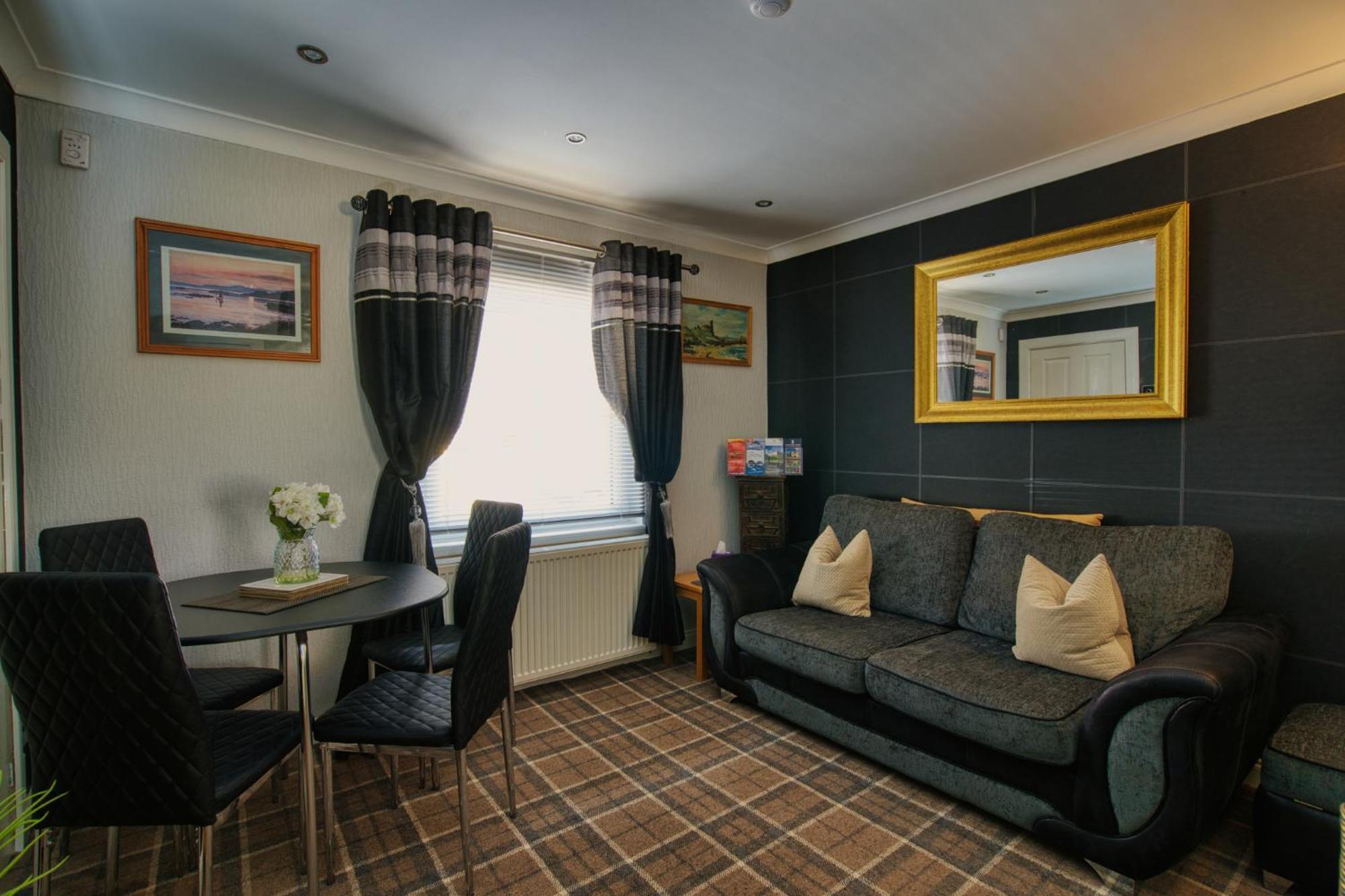 Pitfaranne Guest House 인버네스 외부 사진
